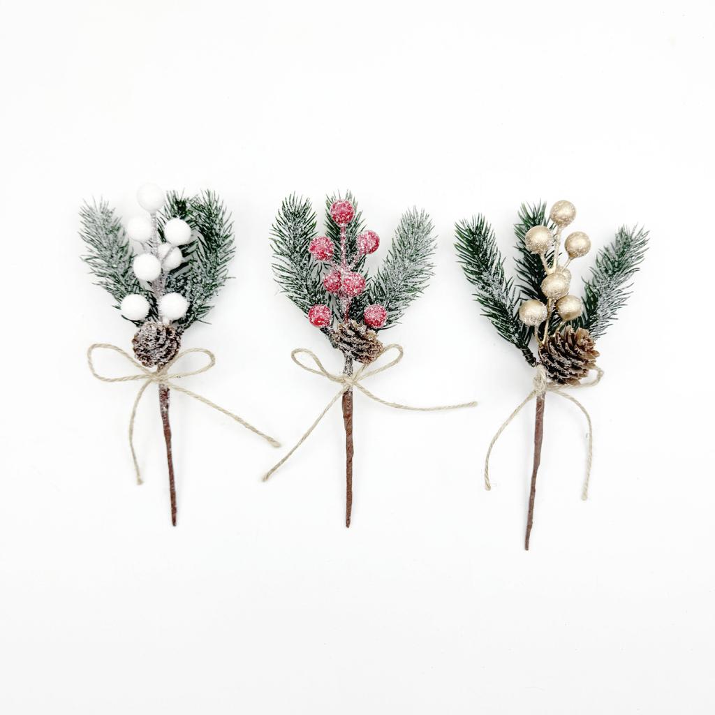 5pcs Christmas Accessories Red Berry Bouquet Christmas Decoration Snowflake Hemp Rope Pine Pinecone Berry Branches