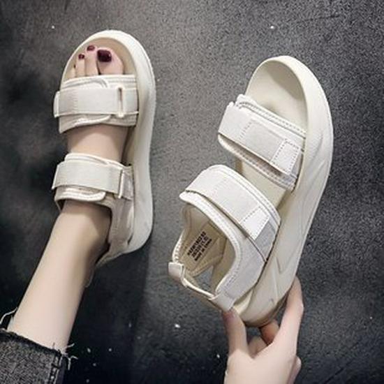 2025 Exklusive Koreanische Trendige Herren Sommer Strandsandalen