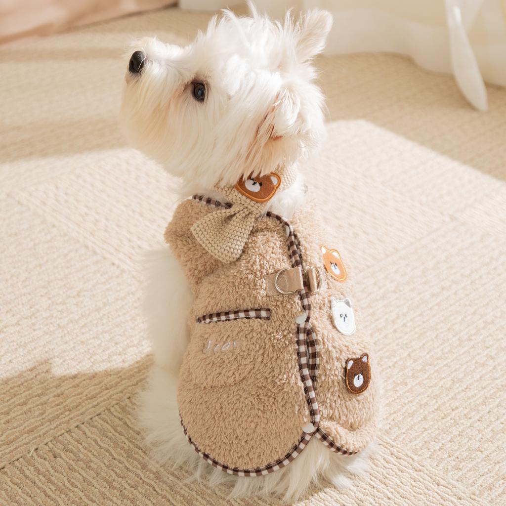 Haustierkleidung für kleine Hunde, wie Bichon und Teddy, mit ärmellosen Fleece-Pullovern mit Schals, geeignet für Herbst und Winter.