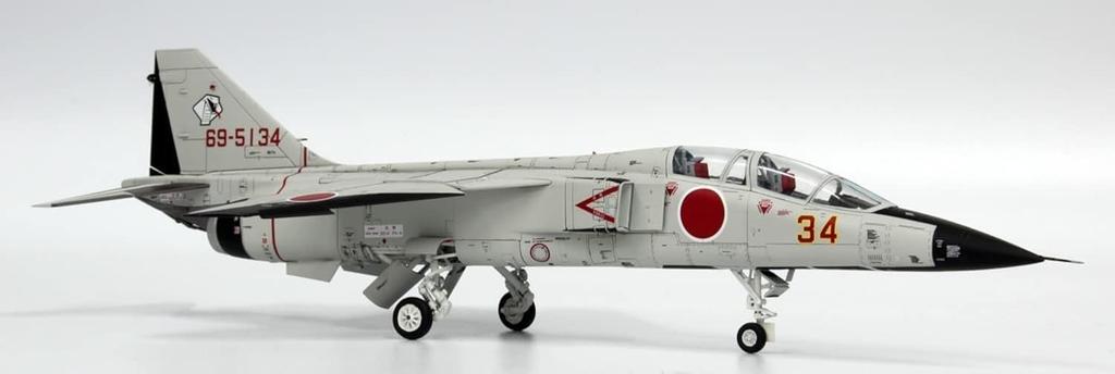 PLATZ 1/72 JASDF T-2 Flight Training Squadron Part 1 (Initial Painting) Plastic Model Kit with Etched Parts, AC-26SP (Airplane)