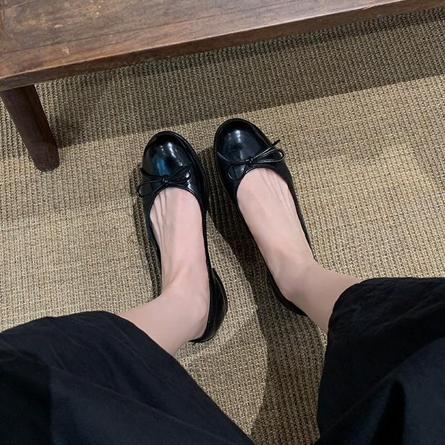 Mãe da uva outono novo couro macio com cera de óleo sapatilhas de balé laço boca rasa não cansam os pés sapatos baixos simples mulheres