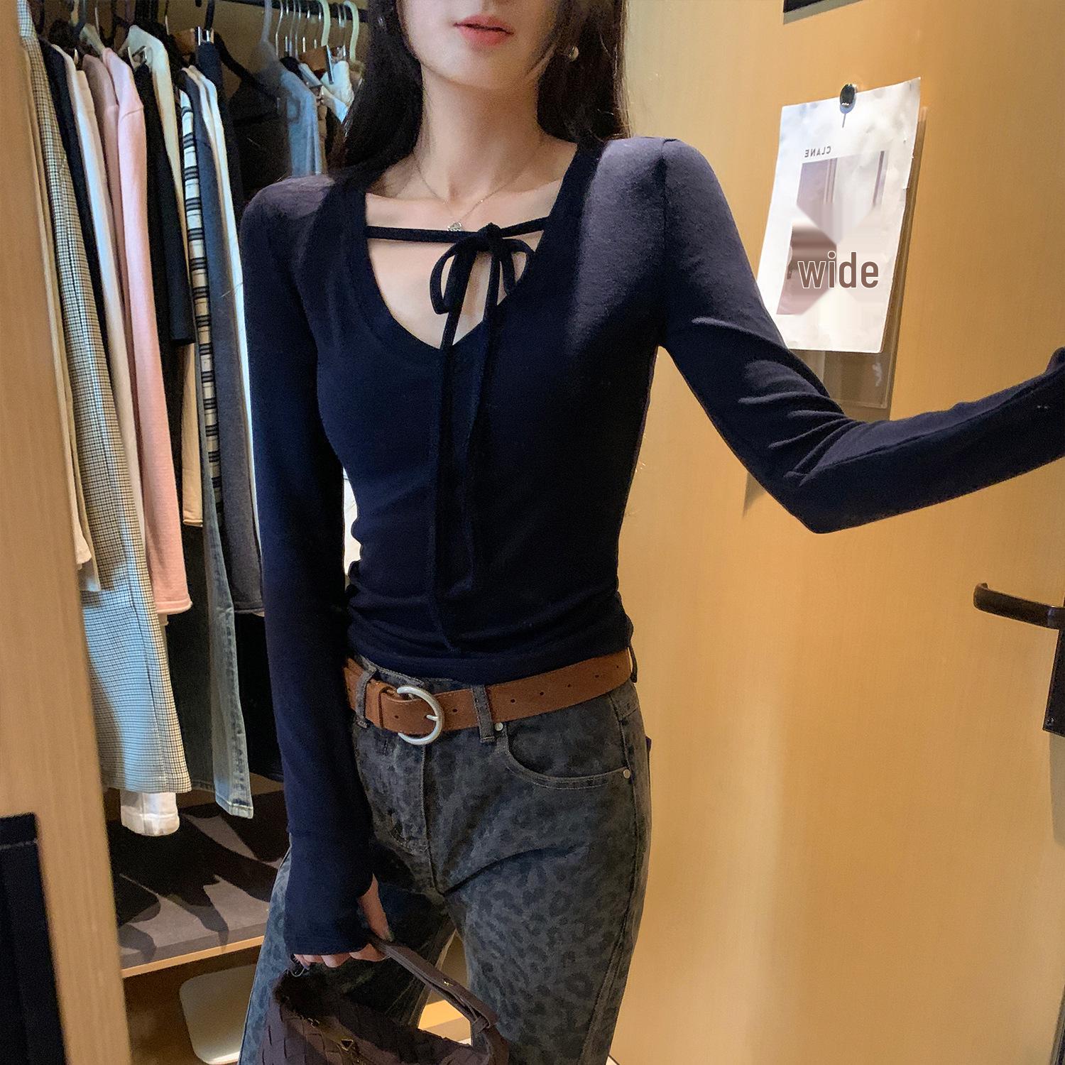 

Elegant Navy Blue Bow Tie V-Neck Base Layer Top for Women - Winter 2025 High-End Style Extra Large темно-синього кольору