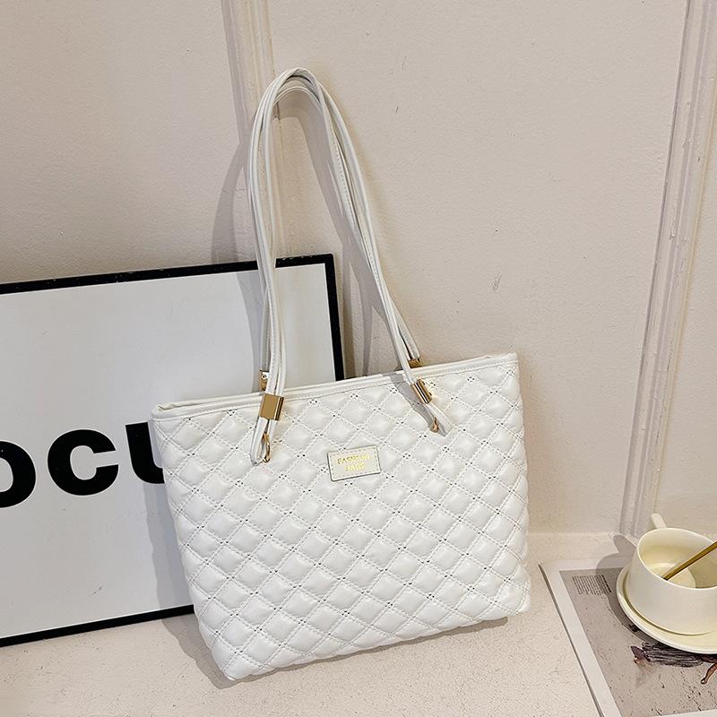 

Premium Rhombus Large Capacity Bag 2025 Class Autumn and Winter New Fashion One Shoulder Versatile Commuter Tote Bag белый