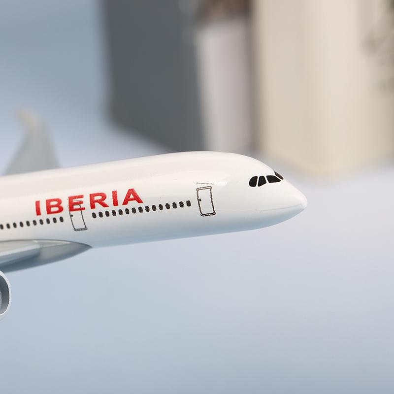 16 cm Iberia 330 Legierungsflugzeugmodell Maßstab 1:400 Metall Flugzeug Replika Diecast Flugzeug Luftfahrt Sammlerstücke Spielzeug für Jungen