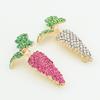 Gold-Plated Carrot Rhinestone Brooch – Shiny Lapel Pin Accessory