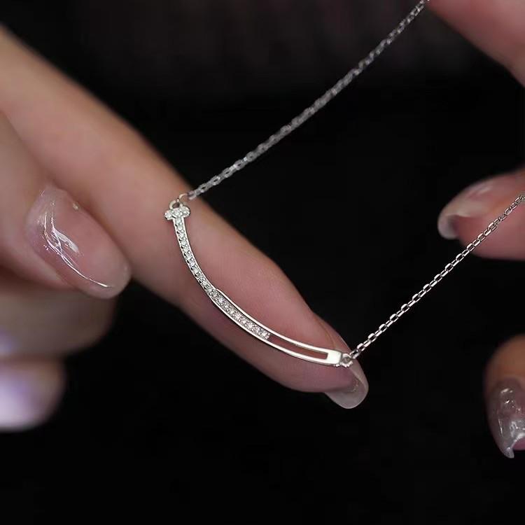 S925 Silver Smiley Face Necklace - Women's Trendy Fashion Clavicle Chain