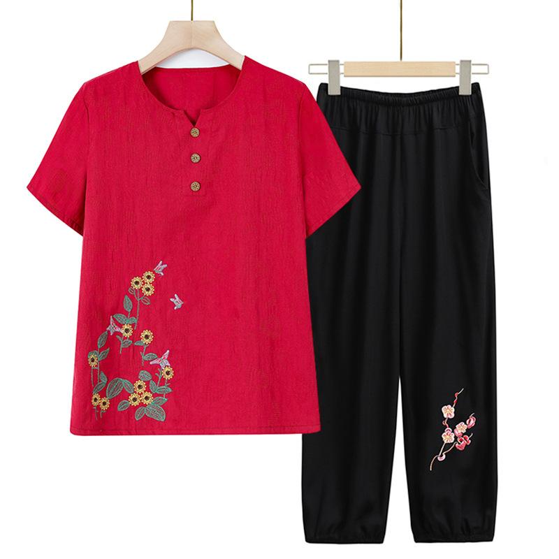 Summer Middle-aged and Elderly Women's Large Size Ethnic Style Embroidery Seven-minute Sleeve T-shirt Suit Mother Fashionable Tops