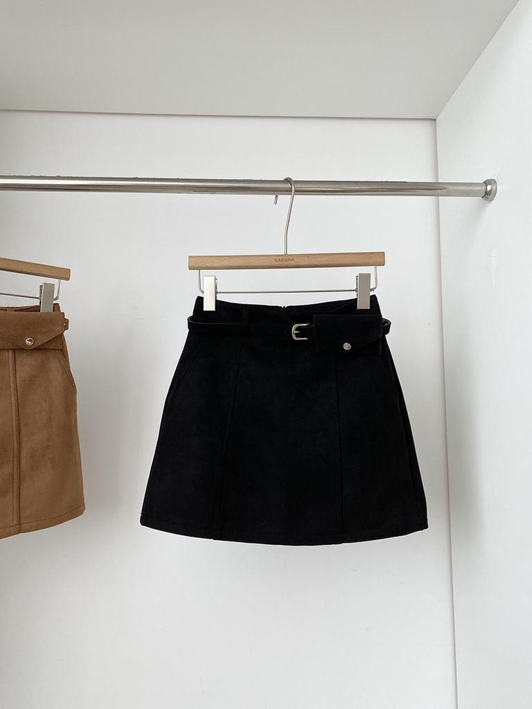 Plus Size Brown Suede A-line High-Waisted Skirt for Women - Slimming, Hip-Hugging Short Skirt for Spring and Autumn