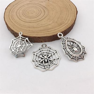 20 Stück Zufällige Ohrringe Schmuckherstellung Metall Geist Spinne Totenkopf Anhänger Halloween Charms Skelett