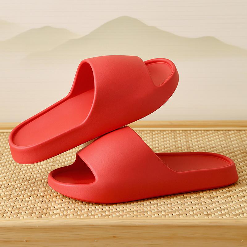 Little Bear Women's Non-Slip Summer Slippers: Portable, Shower-Ready, Cute Dorm & Hotel Bathroom Footwear