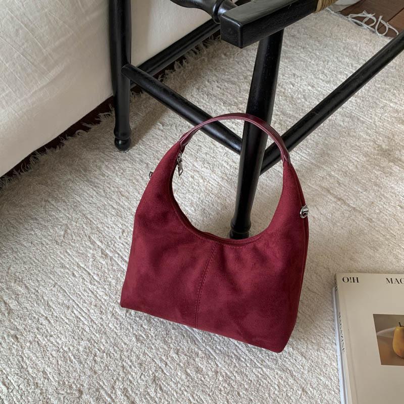 Versatile foreign style niche design dumpling bag 2025 fashion trendy girl new casual retro popular messenger bag bag