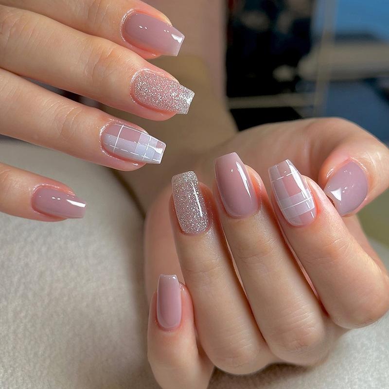 Gentle bean paste fine flash sugar check pattern sweet fashion girl gentle removable manicure tablets 24 pieces