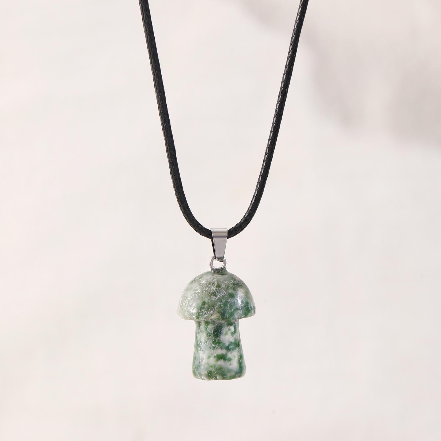 

2025 Ретро Ожерелье с подвеской в виде гриба из натурального камня, кожаный шнурок, этнический стиль, нишевая текстура, цепочка для свитера для женщин