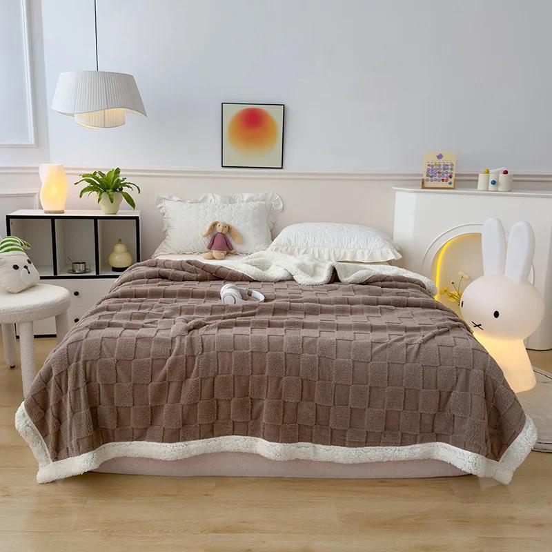 Checkerboard Faux Lamb Fleece Double Sided Blanket Soft Cozy Sofa Cover For Napping Multi-Purpose Machine Washable Bed Sheets