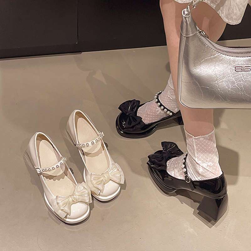 French Mary Jane high heels women's pearl bow thick heel small leather shoes 2025 autumn new with skirt single shoes