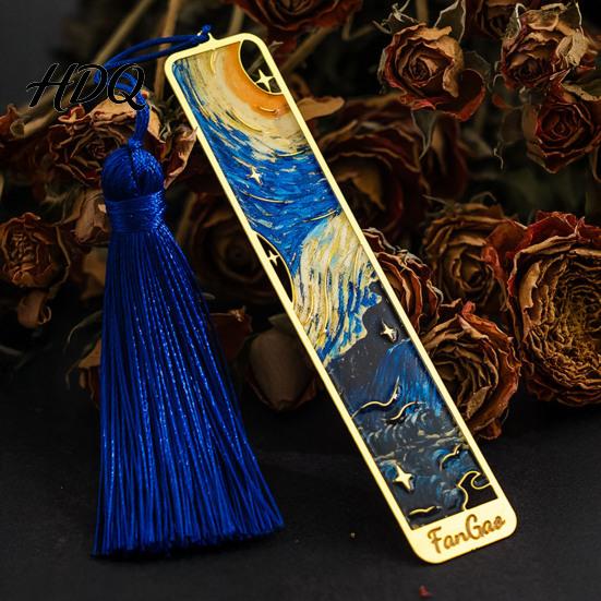 High-end Metal Bookmark Bookmarks with Tassel Hollow Out Oil Painting Theme Book