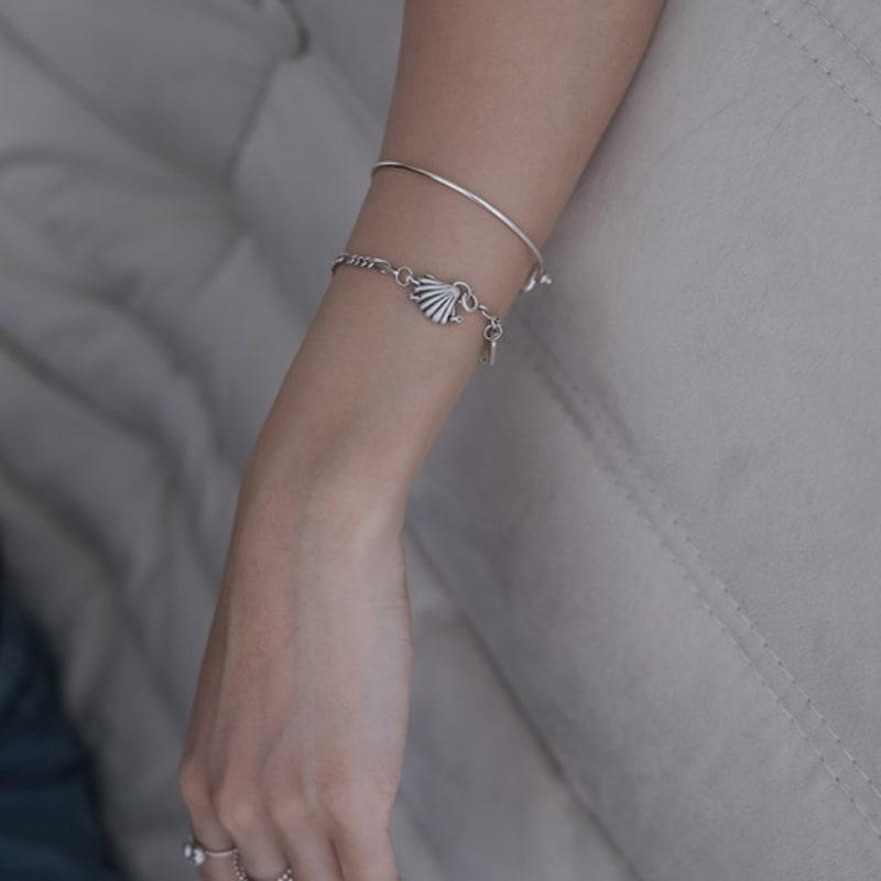 Reinheart Shell Piercing Bracelet