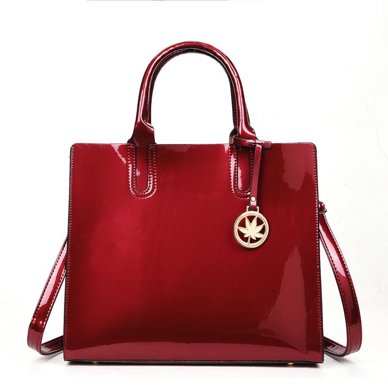 Женская сумка через плечо — фото 3