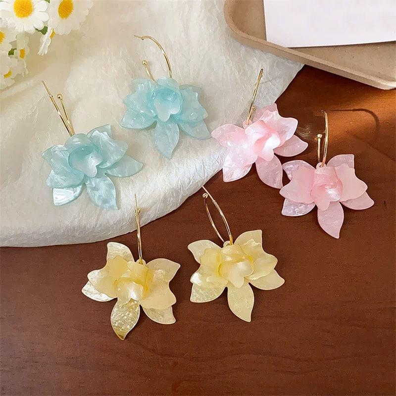 Fashion vacation mesh flower love earrings sweet girl heart stud earrings simple French earrings women