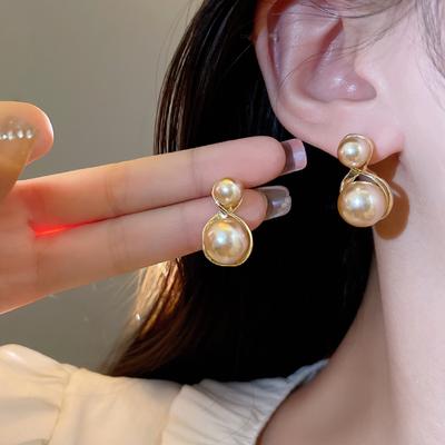 S925 Silver Needle Champagne Pearl Earrings Women's Light Luxury Atmospheric Earrings French Retro Earrings