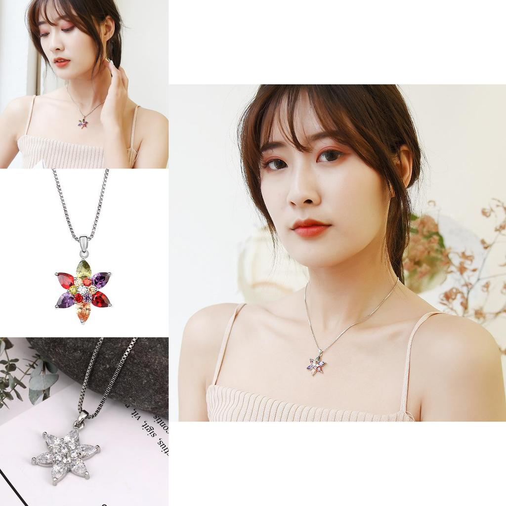 Elegant Floral Design Short Necklace With Zircon Flower Charm For Women