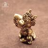 Ottone Antico Animale Zodiacale Cinese Drago Tiene Pesca Scultura Artigianato Ornamento Longevità Regalo di Compleanno Figurina Bestia Feng Shui