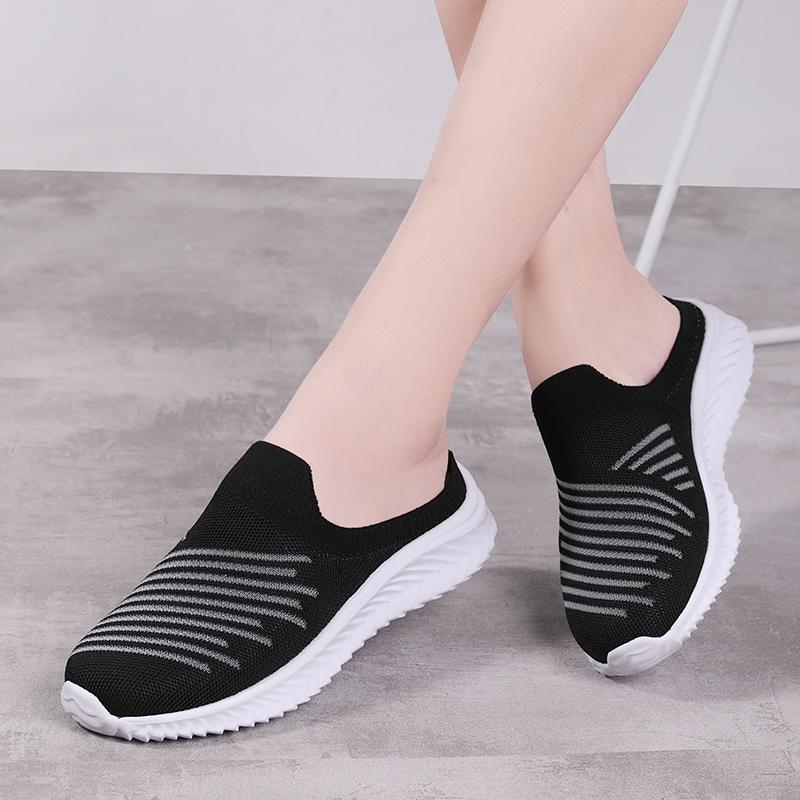 Женские тапочки удобные повседневные сандалии кроссовки без спинки летние носки без застежек закрытый носок большой размер EU 36 чёрный 2384₽