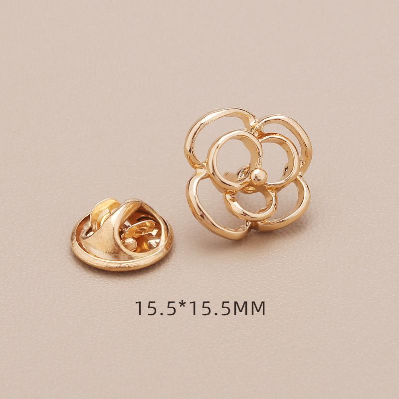 High-End No-Sew Clover Bow Brooch for Shirt Collars