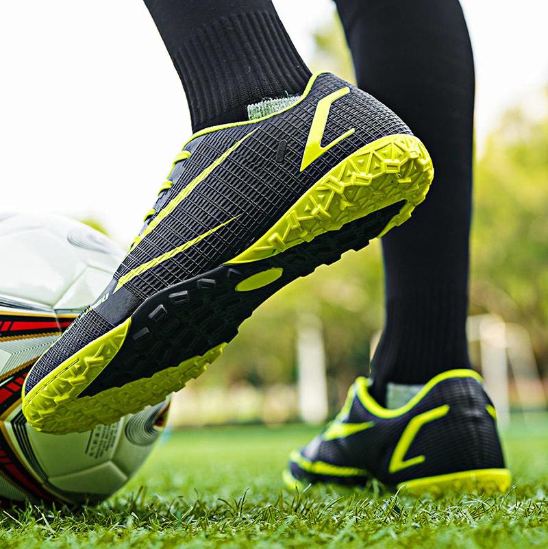Men Football Boots Long Spikes High Ankle Soccer Shoes TF Outdoor Grass Cleats Soccer Boots Training Sport Football Shoes