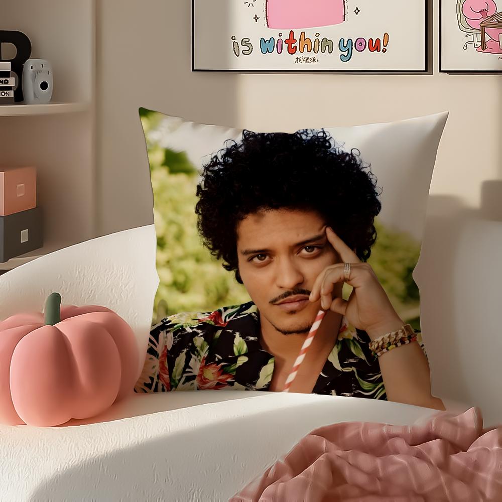 Classic Pop American Singer BBruno Mars Cushion Cover Pillowcase Short Plush Invisible zipper Room Sofa Cushion Cover