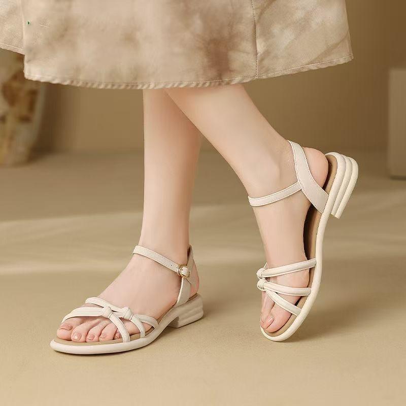 

Summer new open-toe fashion thick heel soft not tired feet beautiful high-heeled sandals 40