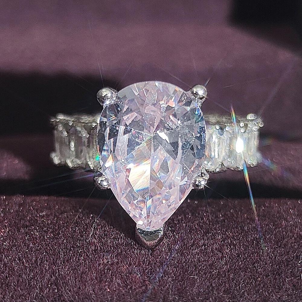 

New Style Women s Ring with Extra-Large Zircon - Simple Jewelry Gift R5879 Size 7 белый