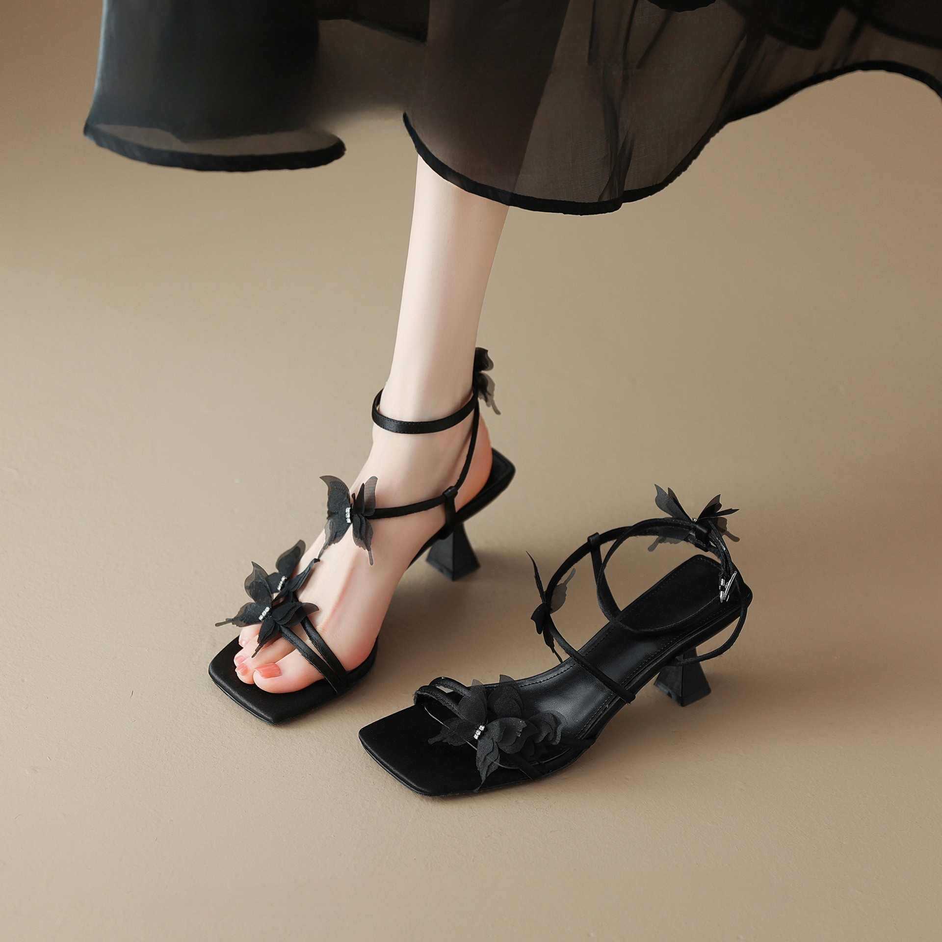

Butterfly sandals fairy summer fairy wind 2025 new beautiful stiletto shoes 39 чорний