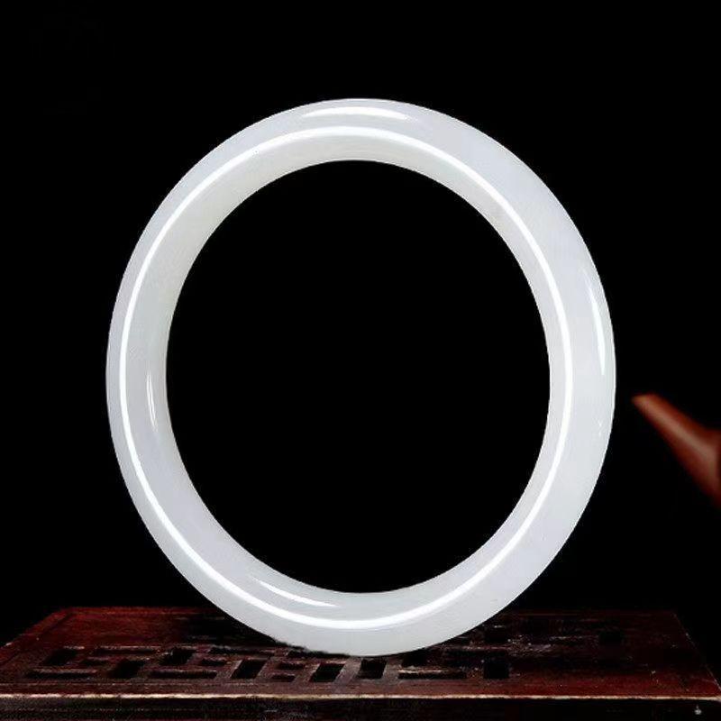 Natural Jade Bracelet Fashionable and Simple Women's Jade Bracelet