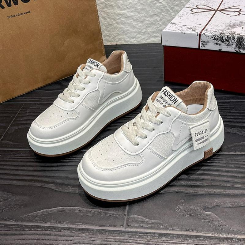 Mode Heißer Verkauf 2025 Frühling Neue Lässige Vulkanisierte Sneaker Mode Weißer Schuh für Frau Atmungsaktive Schuhe Damen Plateau Designerschuhe