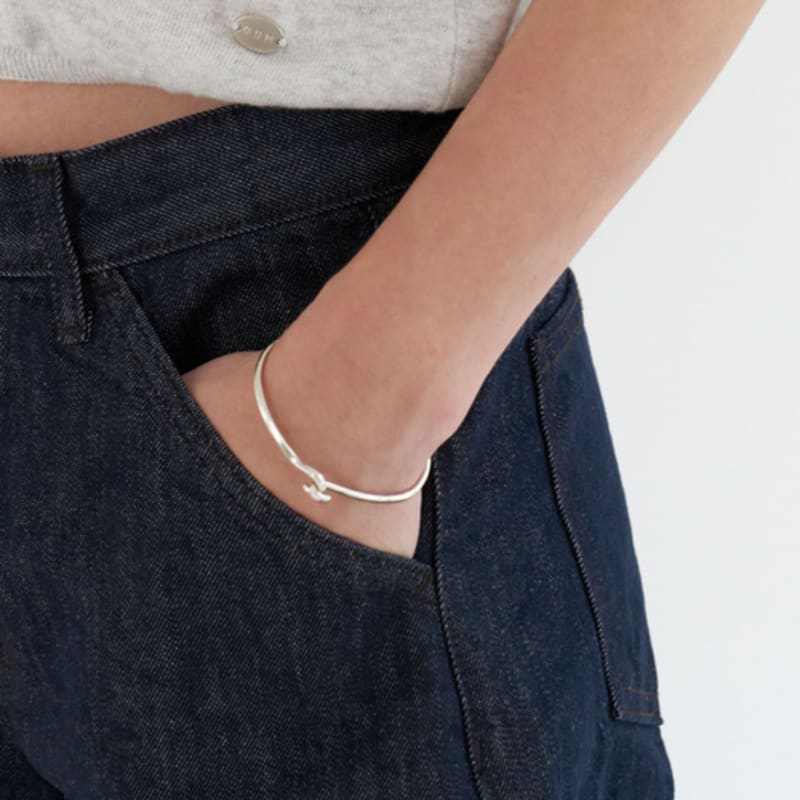 

GBH APPAREL KNOT BANGLE / SILVER SILVER_FREE