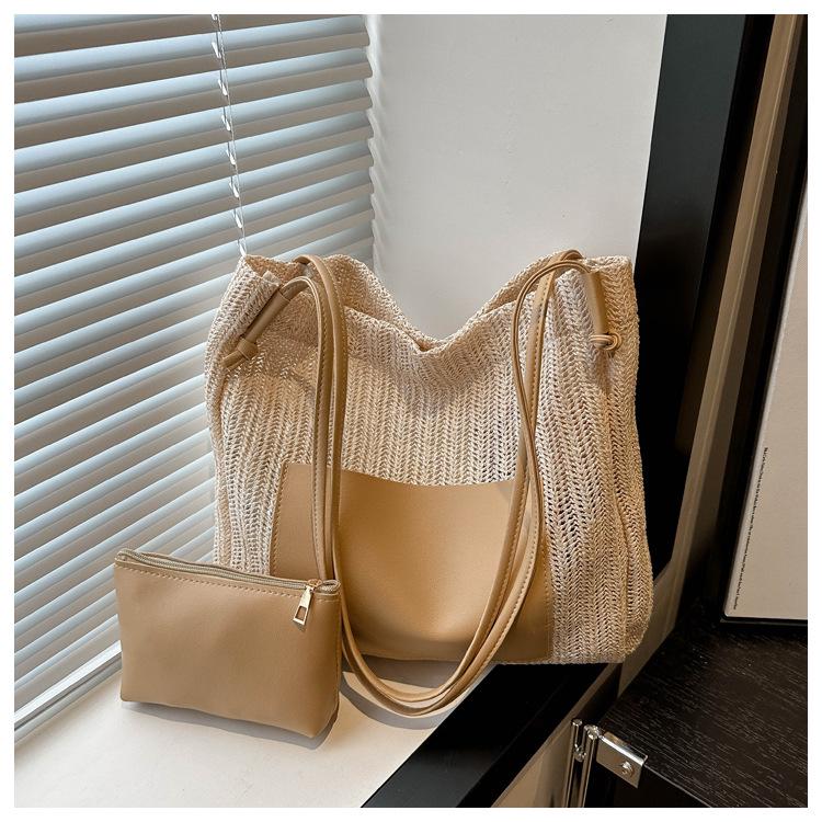 2024 Spring/Summer Women's Straw Woven Handbag: Vintage Pastoral-Style Shoulder Tote