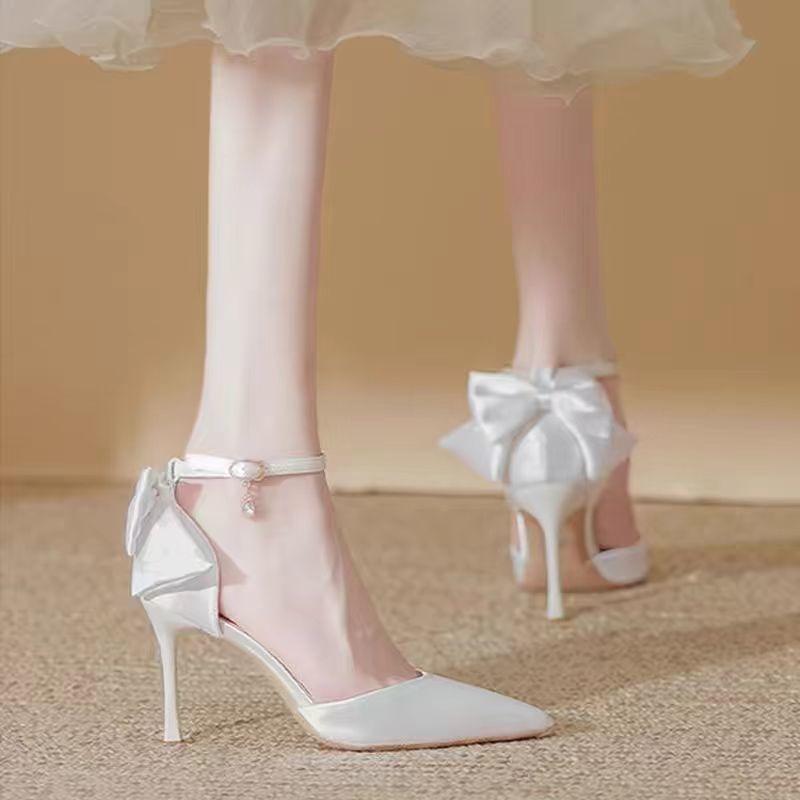 Royal Sister Style Versatile Stiletto High Heels Spring and Summer New French Pearl Hollow Bag Head Sandals Temperament Pointed Single Shoes