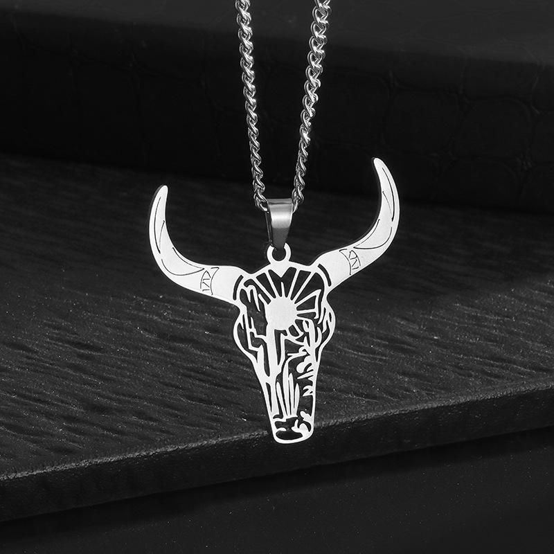Fashionable Bull Head Men's Mexican Bullfighting Trend Jewelry Pendant Necklace