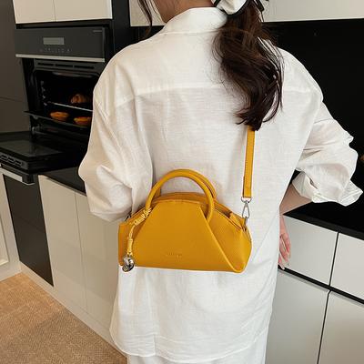 Niche High-end Hand Carry Pleated Bag Women's Spring and Summer New Retro Fashion Shoulder Bag