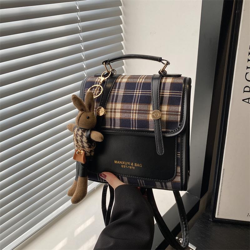 Trendy plaid fashion retro versatile student college style backpack women's leisure personality new early spring backpack