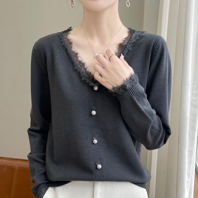 

Женский трикотажный свитер с V-образным вырезом и кружевной отделкой - Осень/Зима, Нежный стиль, Базовая рубашка однотонного цвета S