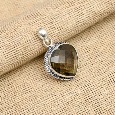 Entzückender Rauchtopas-Edelstein, handgefertigter Schmuckanhänger aus 925er Sterlingsilber für Hochzeitsgeschenk