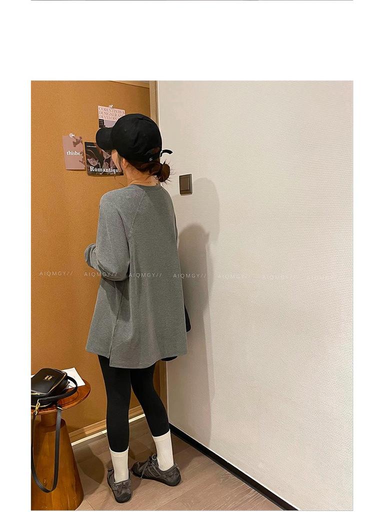 Women's White Embroidered Lazy Style Round-Neck T-shirt, Autumn/Winter 2025, Plus Velvet Slit Base Layer