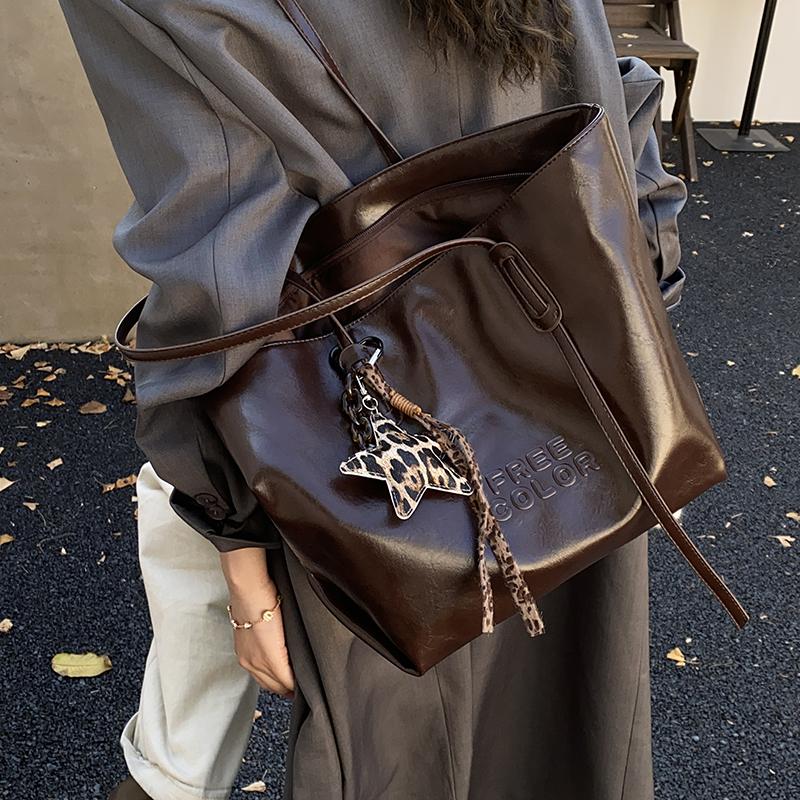 Large Capacity Tote Bag Women's Commuter Underarm Bag
