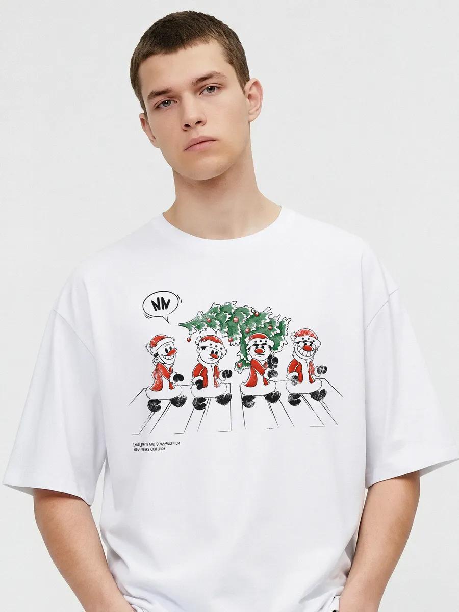 Oversized New Year T-shirt with Soyuzmultfilm print M