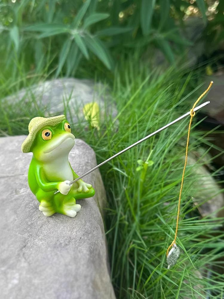 Venkovní zahradní pryskyřičná žába rybařící ozdoba - Dekorace pro jezírko a skalku