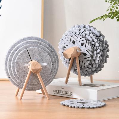 Kreativní ovečkové protiskluzové podložky pod kelímky, izolované kulaté plstěné podložky pod kelímky v japonském stylu, domácí kancelářská dekorace, umělecké řemeslné dárky