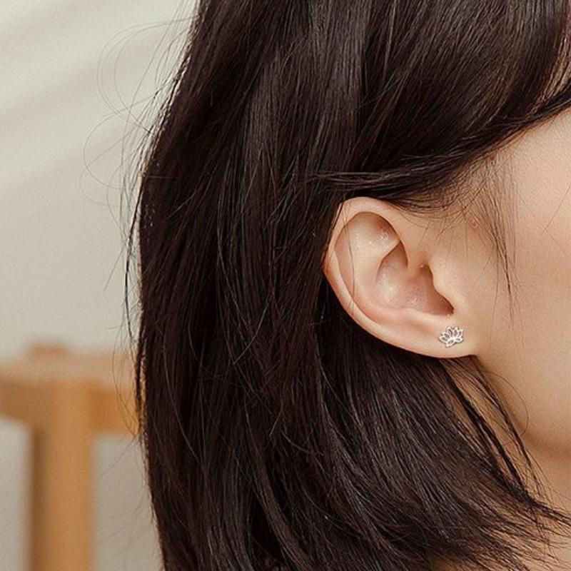 925 Silver Hollowed Lotus Flower Stud Earrings For Women Luxury Elegant Jewelry