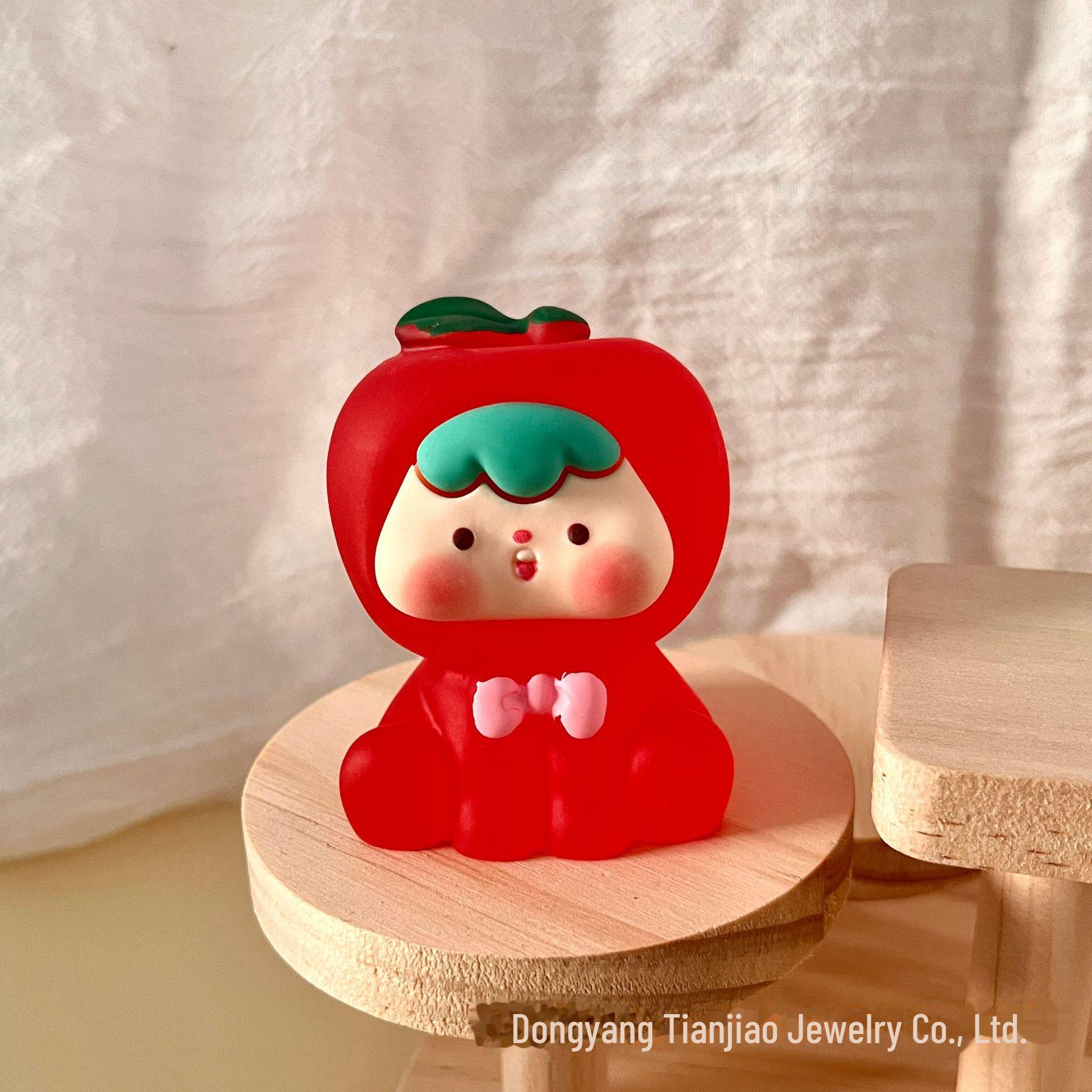 

3D Frosted Paint Fruit Cube Resin Desktop Ornament